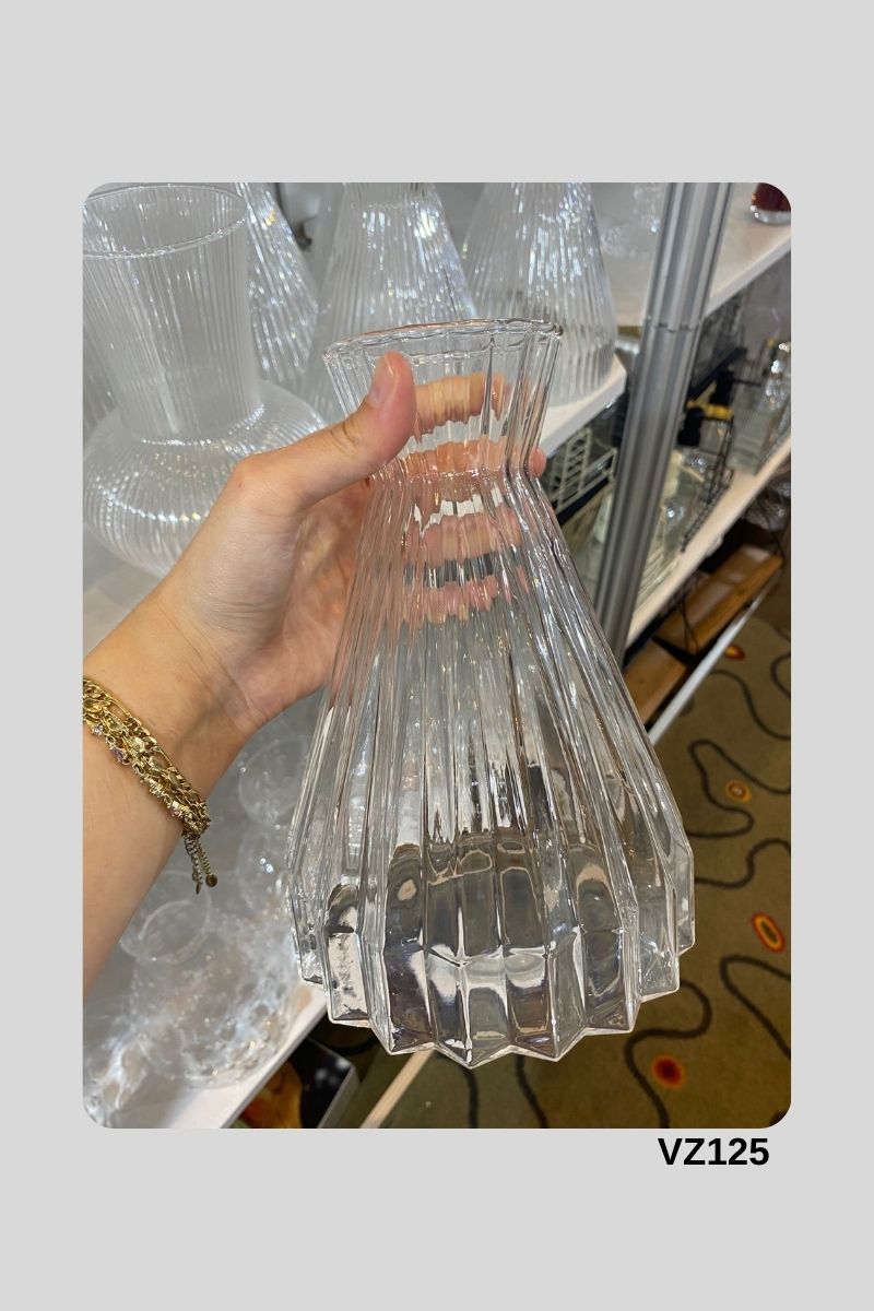 Cam Vazo Tombul-Konik 21 Cm